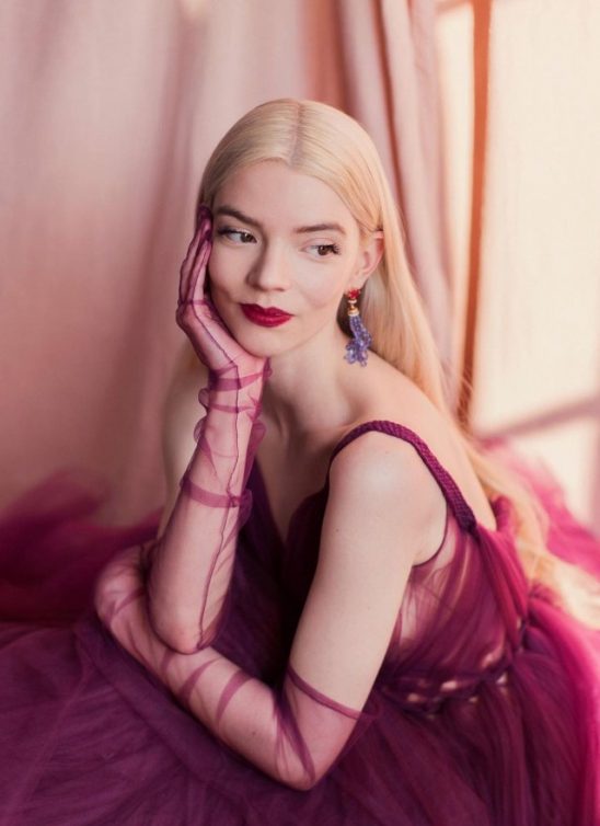 Glumica Anya Taylor-Joy je novi ideal holivudske lepote, a ovo je njenih osam najboljih beauty lookova