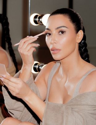 Kim Kardashian gasi svoj brend KKW Beauty i lansira “novi brend sa novim formulama”
