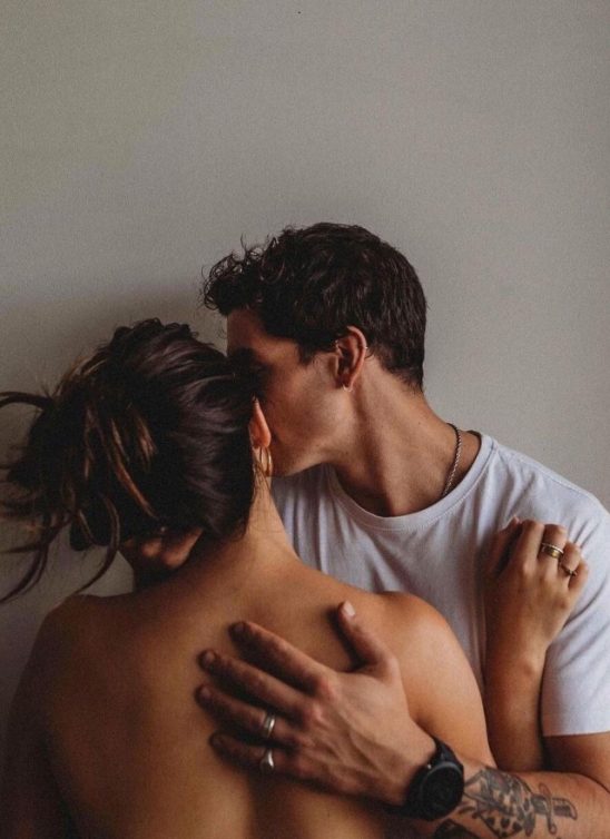 Kada saznate šta znači izraz “love bombing” biće vam jasno zašto vam je toliko teško bilo da izađete iz toksičnog odnosa