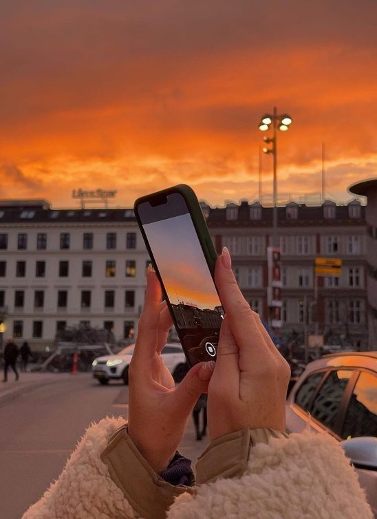 Evo zašto je veoma bitno koga pratimo na društvenim mrežama