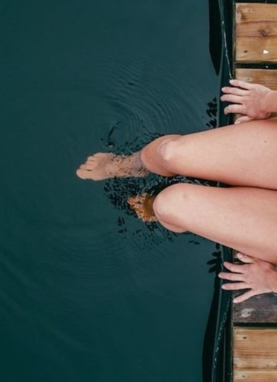 Da li menstruacija zaista privremeno staje kad si u vodi ili je samo takav osećaj?