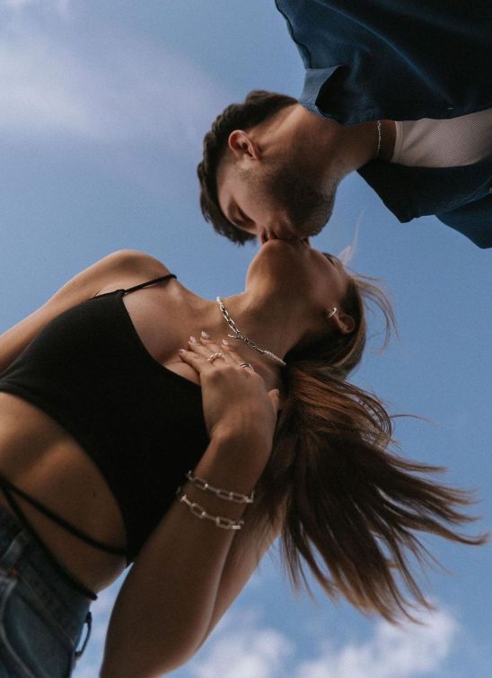 Stvari zbog kojih momci misle da vas je lako odvesti u krevet