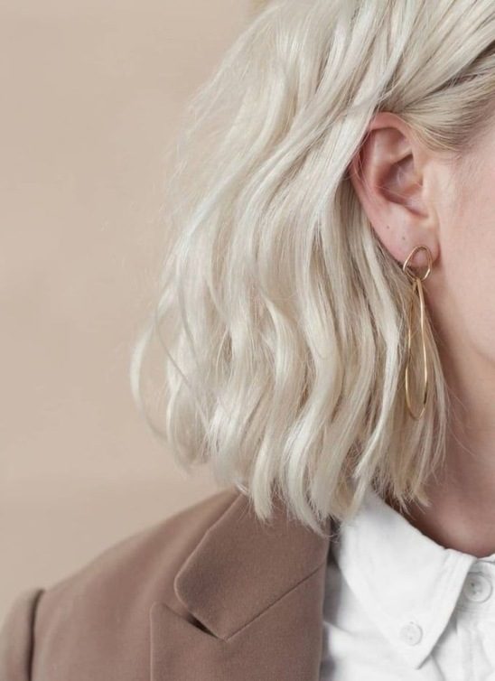 Šta treba da znate pre nego što se ofarbate u platinastu plavu