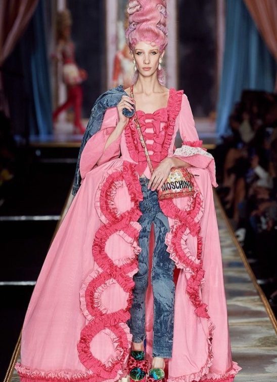 Momenti mode koje je inspirisalo odevanje Marie-Antoinette