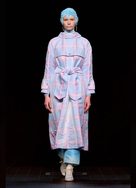 WNB Latest: UV svetlo u službi mode – revolucija na reviji japanskog dizajnera