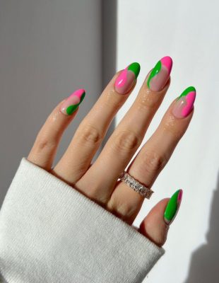 Ružičasti i zeleni nokti – ultimativni letnji manikir