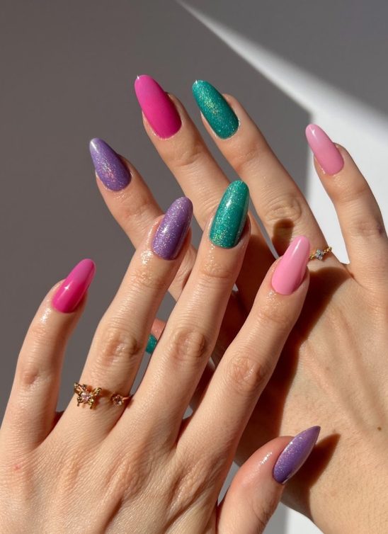 Mermaid manikir – kanališite svoju unutrašnju sirenu izborom boje za nokte