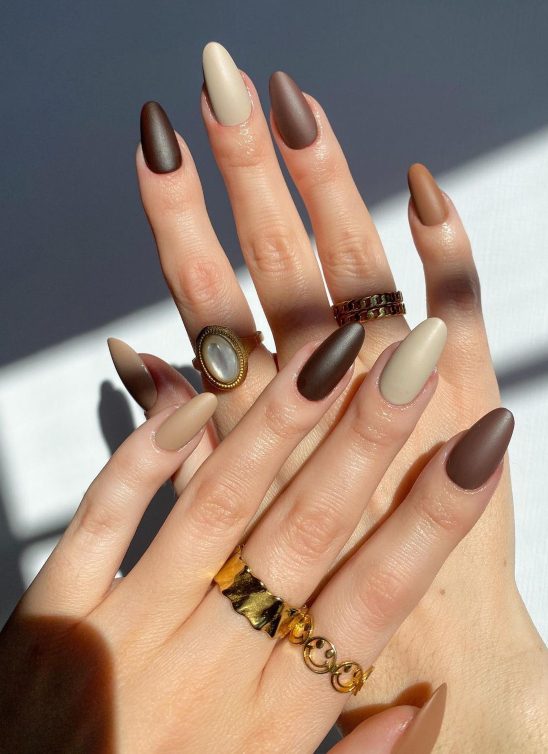 Čokoladni manikir nas je potpuno osvojio, od svetlih do tamnih nijansi