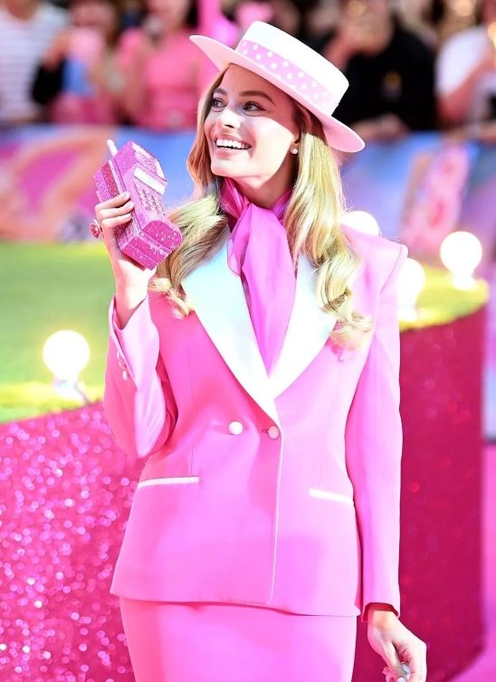 Moda kroz ružičaste naočare: Svi Barbie autfiti Margot Robbie