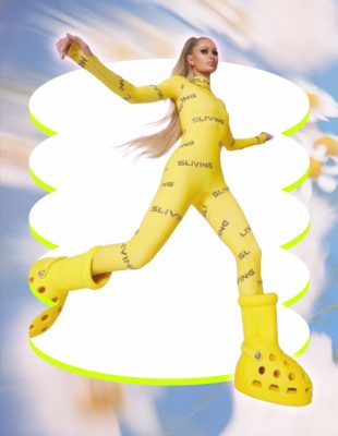 WNB Latest: Paris Hilton je predstavila novi model Big red boot čizama – u žutoj boji