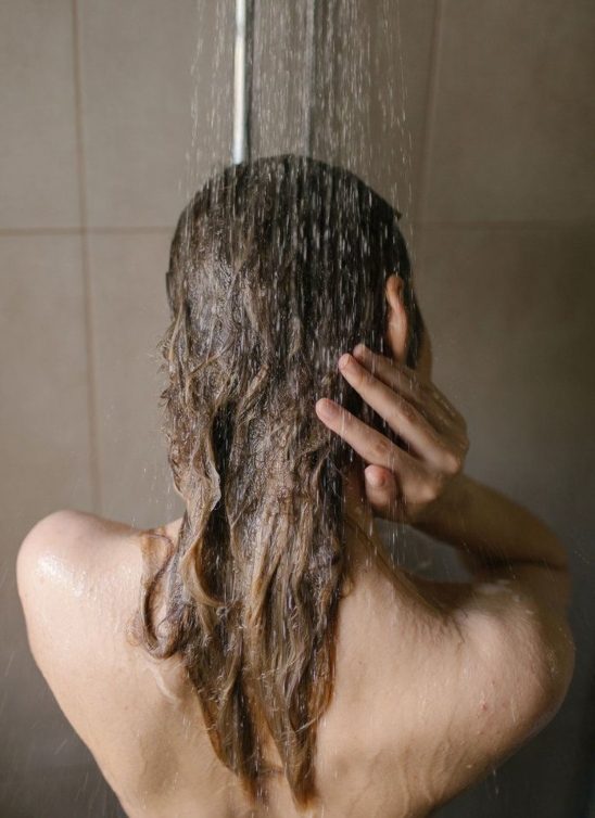 Ovo je najčešća greška tokom kupanja koja izaziva pojavu bubuljica