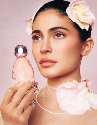 Kako miriše prvi parfem Kylie Jenner – Cosmic
