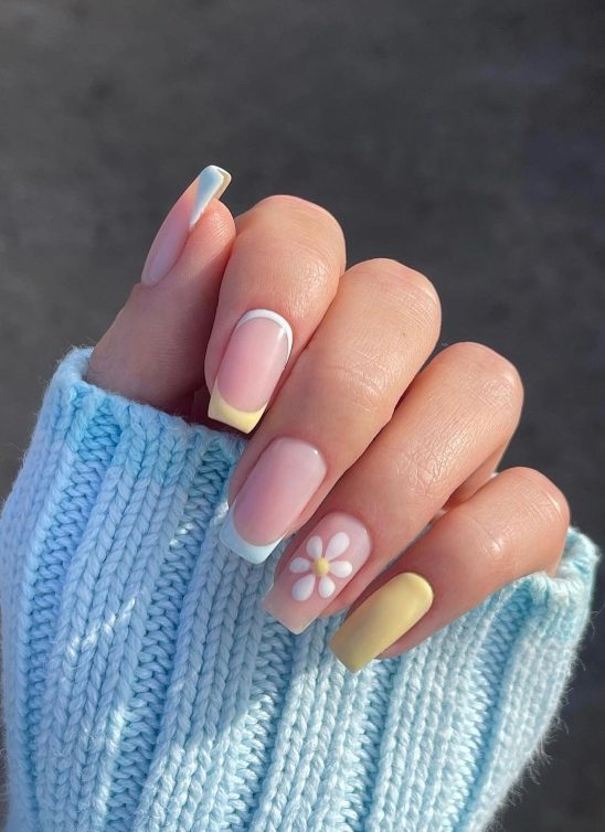 Cveće ovog proleća nosimo i na noktima – najlepše ideje za floralni manikir