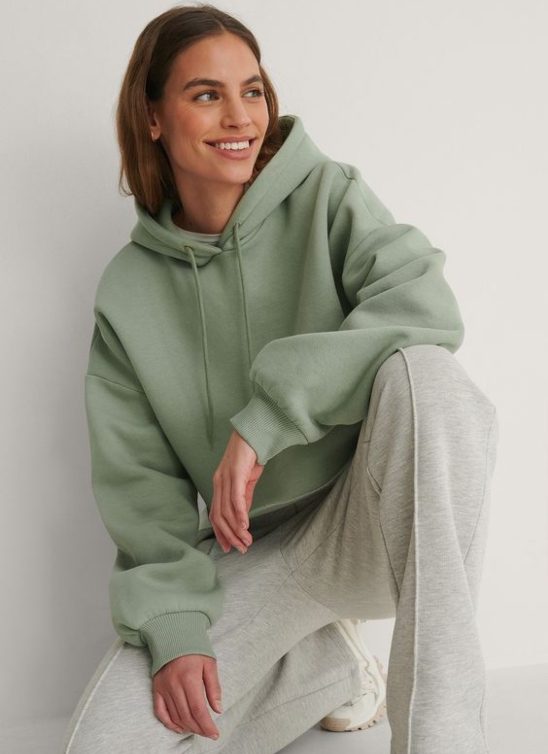 Od sportskih do elegantnih: Najlepše ženske dukserice sa domaćeg tržišta