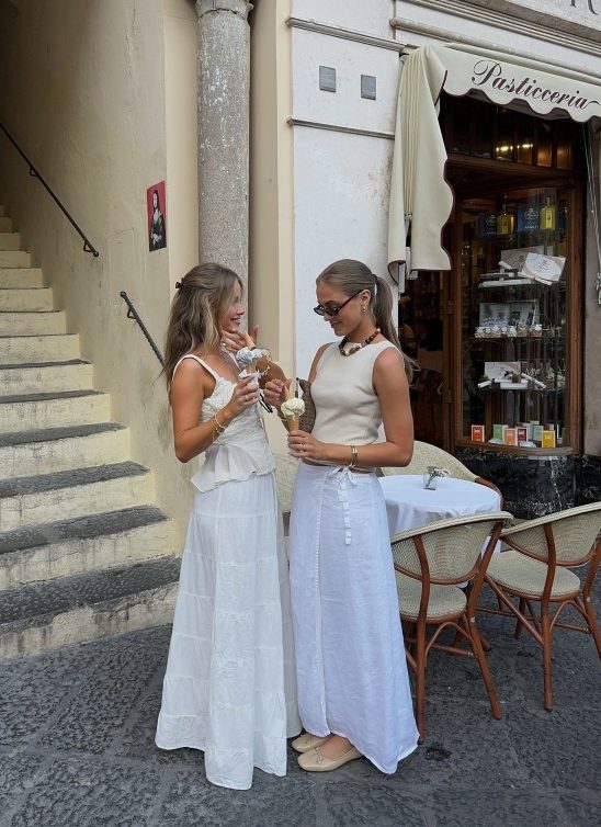 Svi nose bele maksi-suknje: Donosimo 10 Instagram ideja da ih stilizujete