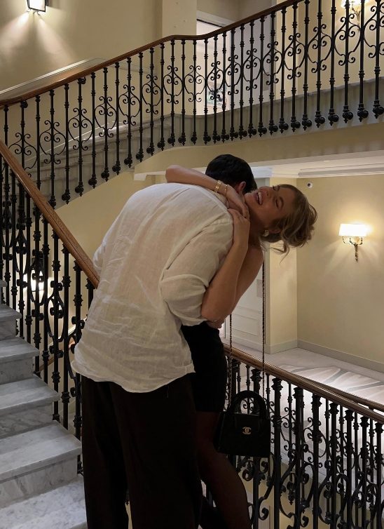 Vodite ljubav rečima: Kako senzualna komunikacija produbljuje intimu