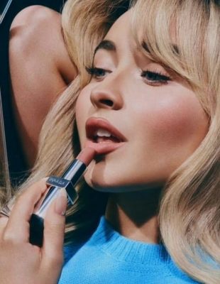 Sabrina Carpenter je nova Prada Beauty ambasadorka