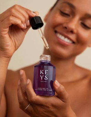 Brend Alicie Keys pokrenuo je serijal razgovora posvećen ljubavi prema sebi i pozitivnosti – pogledajte prvu epizodu