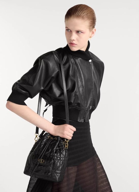 Dior ima novu verziju “bucket” torbe, o kojoj se već priča
