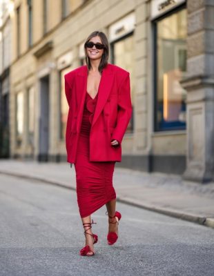 Cvetne sandale su aktuelni trend koji vraća radost, a ovo su odabrani modeli iz domaće ponude