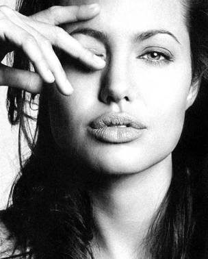 Angelina Jolie, bad girl ili lady