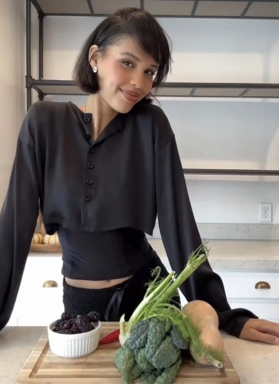 Ko je Nara Smith i zašto su njeni recepti na TikToku toliko popularni?  