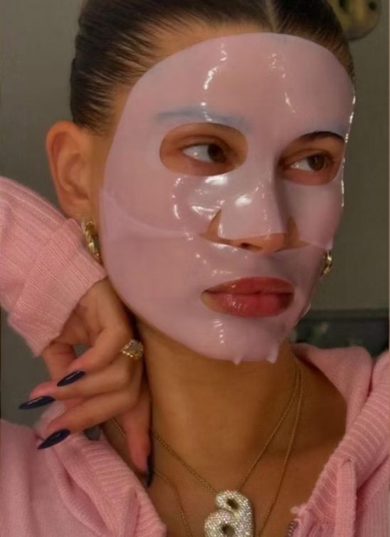 Da li je to Hailey najavila da Rhode predstavlja masku za lice?