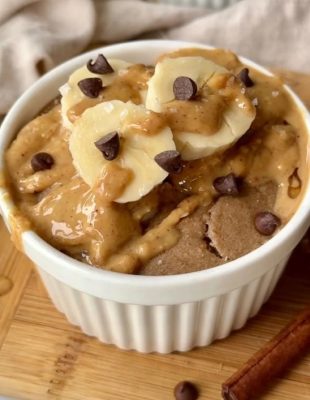 Ovaj recept za doručak ćete želeti da probate: Pečene ovsene pahuljice sa bananama