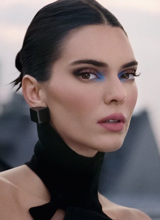 Stiže limitirana Mugler x L’Oréal Paris makeup kolekcija inspirisana futurističkom estetikom