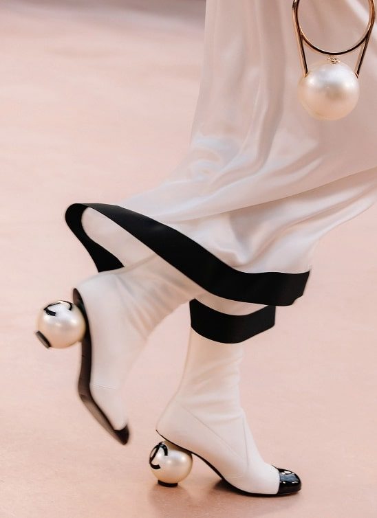 Da li su ove Chanel biserne čizme najlepše koje smo videli?