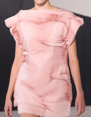 Simone Bellotti “resetuje” Jil Sander, ali sa dozom optimizma