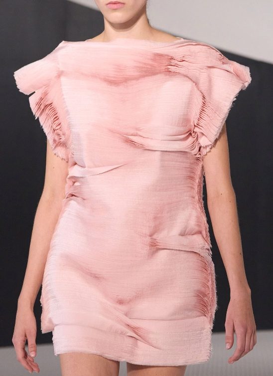 Simone Bellotti “resetuje” Jil Sander, ali sa dozom optimizma