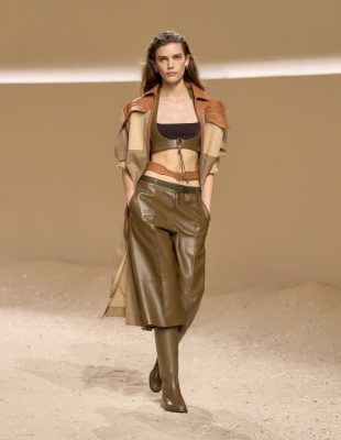 Hermès SS26: Konjički duh u visokoj modi