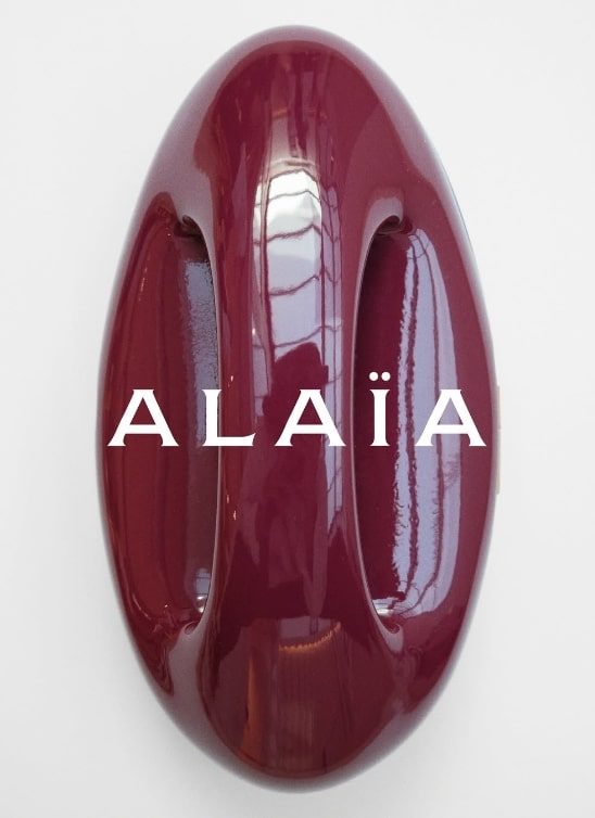 Zvezde Alaïa SS26 revije? Torbe koja izgledaju kao umetnička instalacija