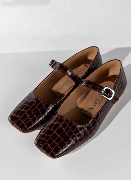 Kako stilizovati ravnu obuću kao statement komad