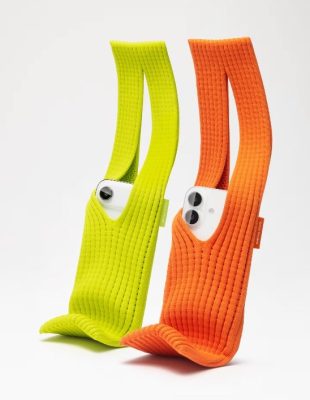 Issey Miyake i Apple kreirali su savršenu torbicu za tvoj iPhone (i sve ostalo što nosiš sa sobom)