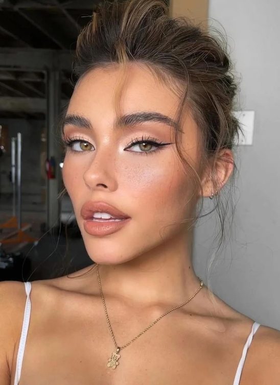 Vazelin za negu trepavica je novi TikTok trend, a mi vam donosimo detalje