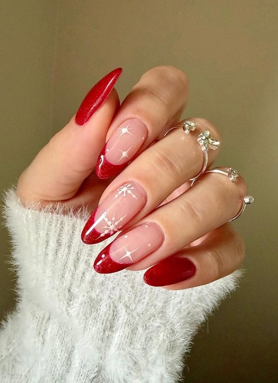 Od minimalizma do glamura: 15 ideja za crveni novogodišnji manikir