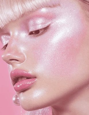 Od Instagrama do drogerija, frosty pink makeup je u fokusu