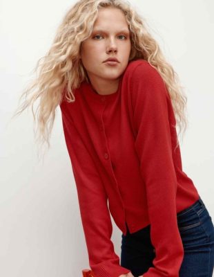 Crveni modni komadi koji su vam potrebni u garderoberu ove zime