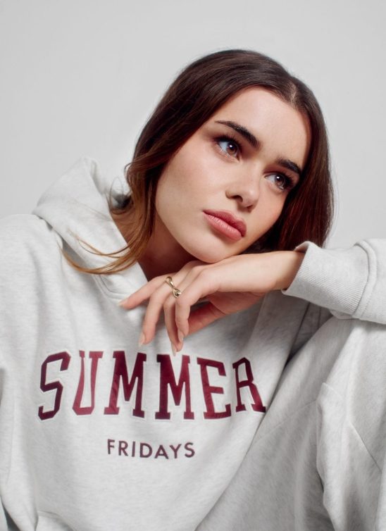 Kad se spoje kultni balzam i hoodie, nastane GAP x Summer Fridays kolekcija zbog koje ne želimo da izađemo iz kuće