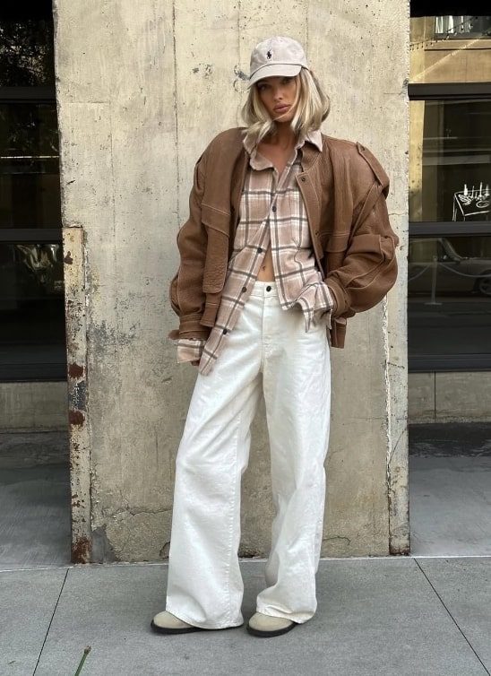 Bele farmerke možete da nosite i zimi, a evo i kako