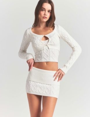 Marija Žeželj je lice SKIMS praznične kampanje