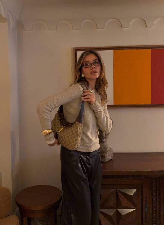 Šta nosimo na posao u 2026? Trendovi, inspiracija i saveti