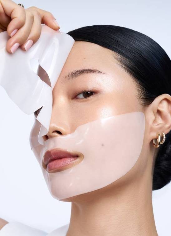 Testirali smo viralnu L’Oréal Revitalift hidrogel masku