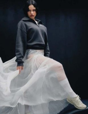 ROSALÍA je lice New Balance kampanje za model 204L