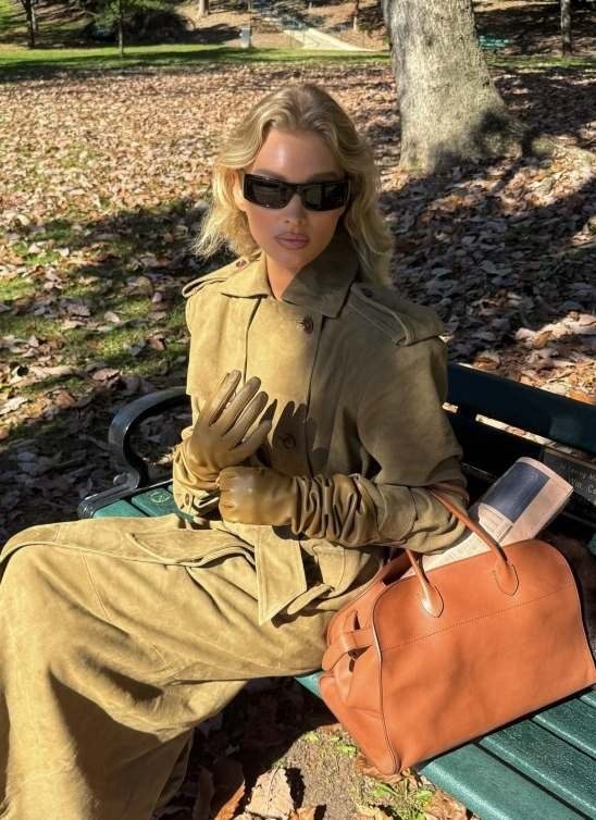 Trend je potvrđen: Rosie Huntington-Whiteley i Elsa Hosk već nose konjak torbe