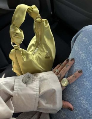 Aksesoar sezone? Satenska torba koju nosimo i u dnevnim kombinacijama