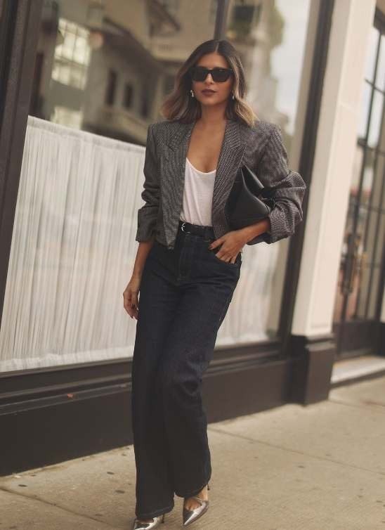 Zašto se stalno vraćamo sakou i farmerkama (i kako da osvežiš tu kombinaciju)