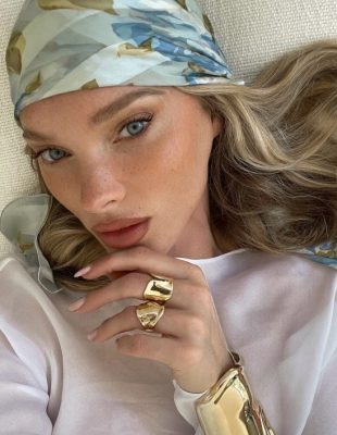 Kako da nosite bandanu ovog proleća na 7 načina